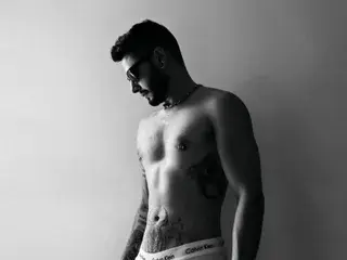 Streamate Free Live Porn of Elon_coxx