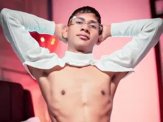 Streamate Watch Live Sex Cams of Nick_Collins18