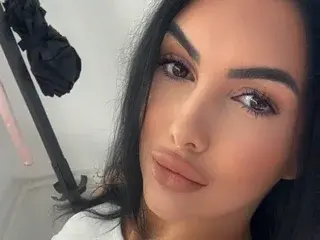 Streamate Free Live Porn of AliraNightvale
