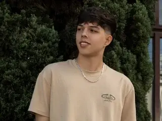 Streamate Live Sex Cam of LucasOpry