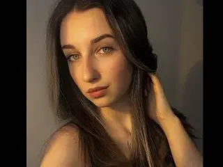 Streamate Best live sex cam show of HeylaRose