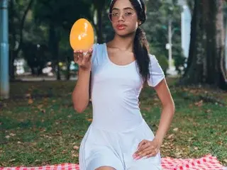 Streamate Adult Webcam of BrizzaHolguin