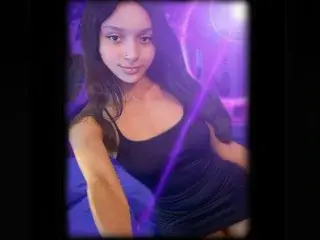 Streamate Sex Cam of ItsFantasyI