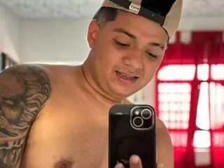 Streamate Sex Cam of TomPlat