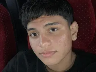 Streamate Adult Webcams of magnustmiller