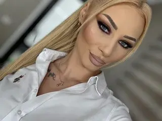 Streamate Free Porn Cam of AngieShaen