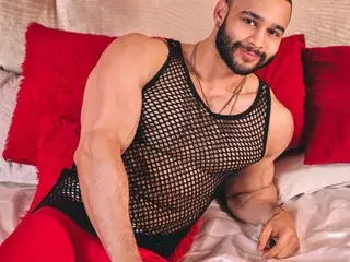 Streamate Nude Webcam of DylanLenox