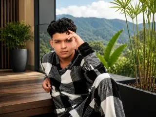 Streamate Live Sex of NathanBroks