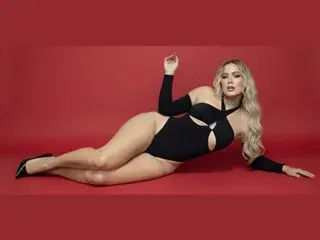 Streamate Free Live Porn of DannikaSaenz