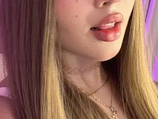 Streamate Live Sex of Aleshiadoll