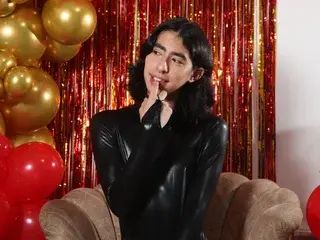 Streamate Sex Cam of ryo_fem