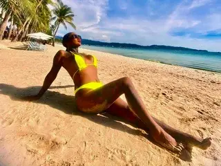 Streamate Nude Webcam of TS_EbonyDoLLXxX
