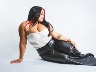 Streamate Free Porn Cam of DisyamilPineda