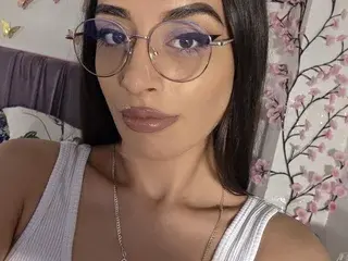 Streamate Free Porn Cam of Lililth_Capri77