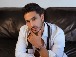 Streamate Free Porn Cam of LIANCRUZ
