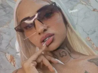 Streamate Free Live Porn of Sumaya69