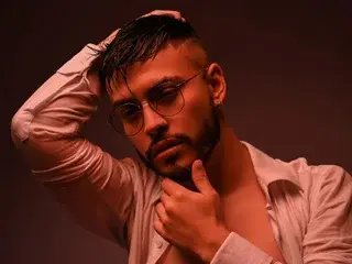 Streamate Private Sex Chat of Aiden_Gray