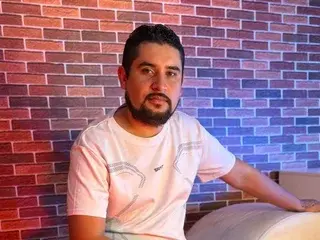 Streamate Live Sex Cam of HaraldTurner