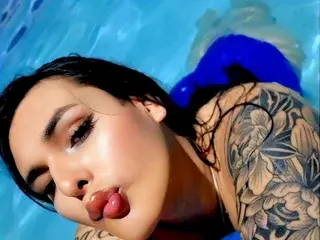 Streamate Free Porn Cam of Sarah_Dolls