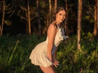 Streamate Free Porn Cam of TaylorAdaams