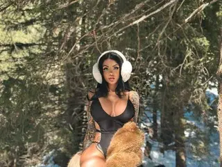 Streamate Free Porn Cam of LucyHills39