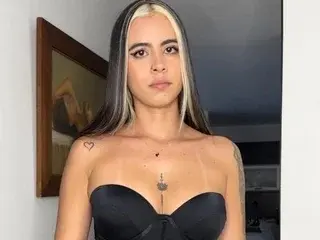 Streamate Watch Live Sex Cams of Cinthyaskinny