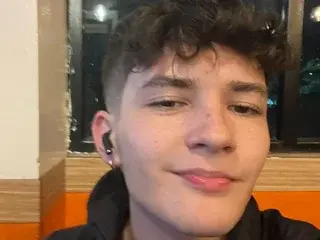 Streamate Sex Cam of trevor_mob