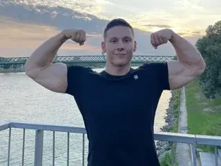 Streamate Live Sex Cam of ZeinMiracles