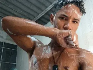 Streamate Adult Webcams of RafaelVander