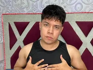 Streamate Sex Cam of AdrianWalker