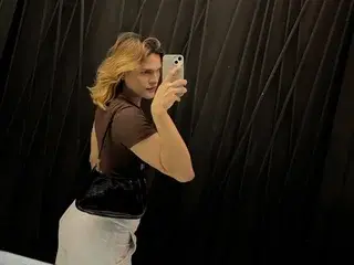 Streamate Live Sex Cam of NATT99X