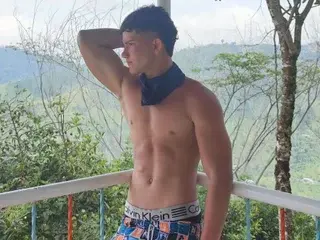 Streamate Free Live Porn of JamesScott18