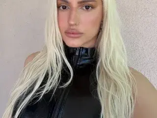 Streamate Sex Cam of SweetSanctuary