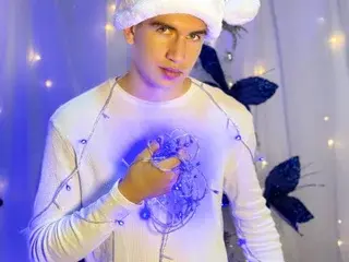 Streamate Live Sex Cam of mikaelslow