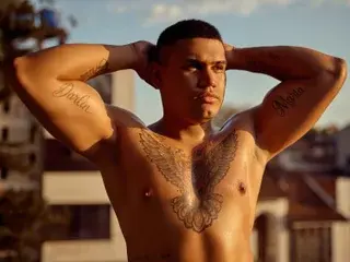 Streamate Watch Live Sex Cams of AaronHunter