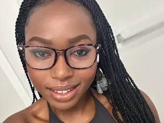 Streamate Live Porn of TheeChocolateBerry
