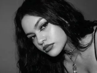 Streamate Adult Webcam of DollEmma