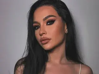 Streamate Watch Live Sex Cams of Sasha_Lorrenz