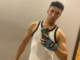 Streamate Live Sex Cam of AngeloandEdward