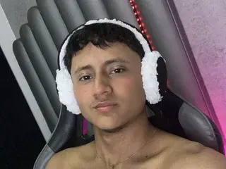 Streamate Best live sex cam show of Leoo_hot