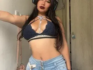 Streamate Adult Video Chat of MadelynWalkerG