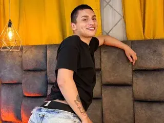 Streamate Best live sex cam show of MatteoHun