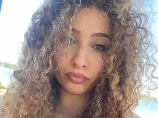 Streamate Adult Webcam of LuluToofire