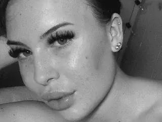 Streamate Adult Webcams of mckenziebabestation