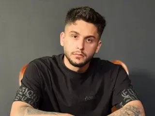 Streamate Live Porn of TroyWade