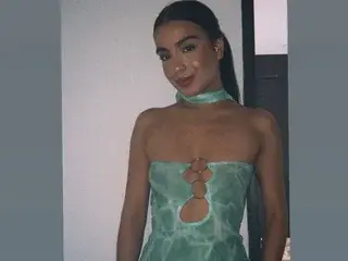 Streamate Sex Cam of emmaelliss