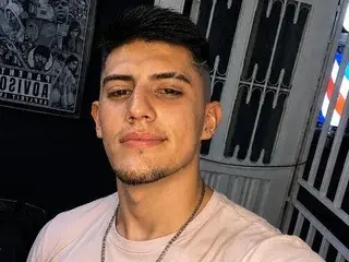 Streamate Adult Webcam of ClarkDick