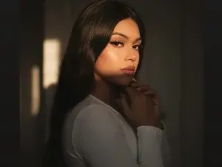 Streamate Adult Webcams of taynara