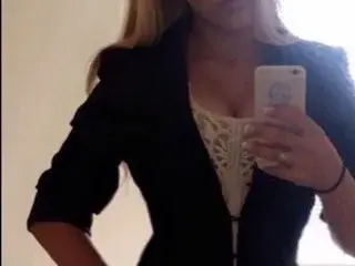 Streamate Nude Webcam of blondiedolly
