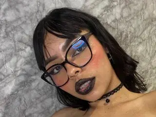 Streamate Nude Webcam of GeekyNyveth
